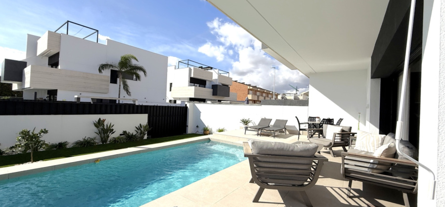 Pilar de la Horadada, Alicante, 3 Bedrooms Bedrooms, ,2 BathroomsBathrooms,Bungalow,Resale,0,219253107648034272