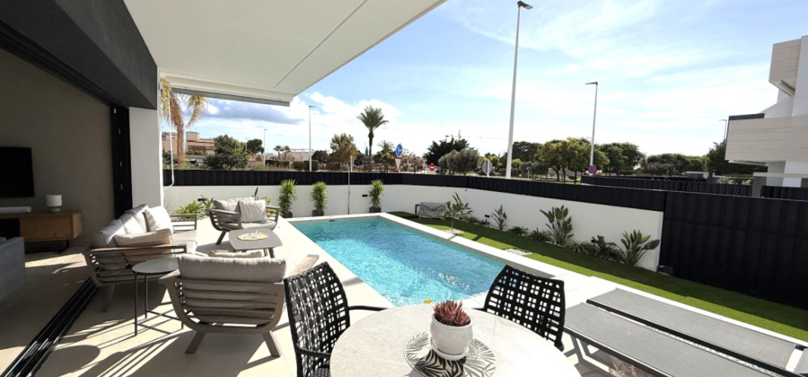 Pilar de la Horadada, Alicante, 3 Bedrooms Bedrooms, ,2 BathroomsBathrooms,Bungalow,Resale,0,219253107648034272