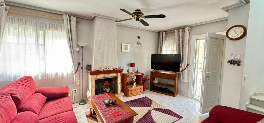 Torrevieja, Alicante, 3 Bedrooms Bedrooms, ,2 BathroomsBathrooms,Villa,Resale,0,209924148504728416