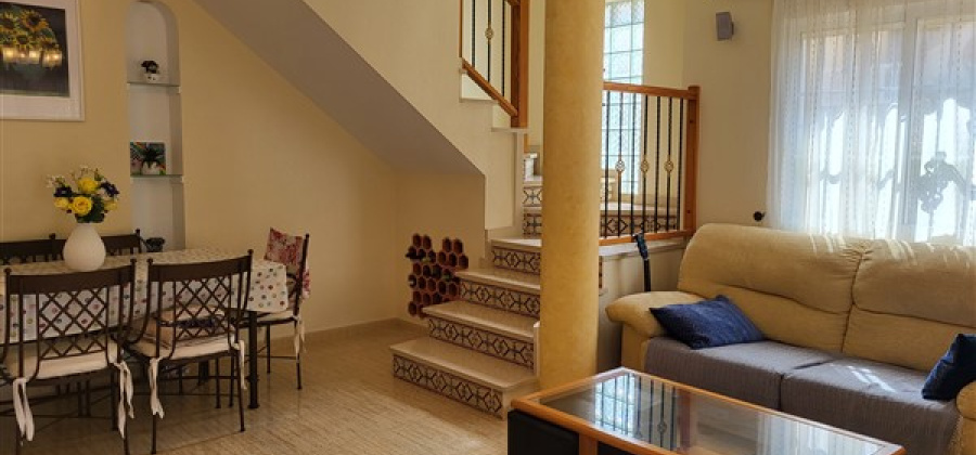 Villamartin, Alicante, 3 Bedrooms Bedrooms, ,2 BathroomsBathrooms,Villa,Resale,0,103186371119904160