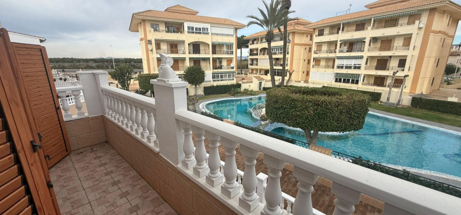 Torrevieja, Alicante, 2 Bedrooms Bedrooms, ,2 BathroomsBathrooms,Villa,Resale,0,75632236314646720