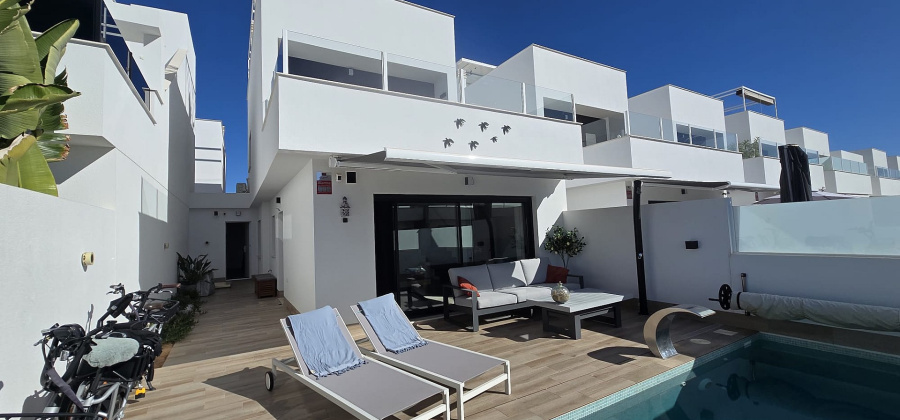 San Pedro del Pinatar, Murcia, 3 Bedrooms Bedrooms, ,2 BathroomsBathrooms,Villa,Resale,0,7024981999865698