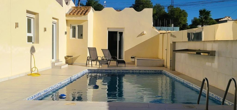 Torrevieja, Alicante, 4 Bedrooms Bedrooms, ,3 BathroomsBathrooms,Villa,Resale,0,75632148283608000