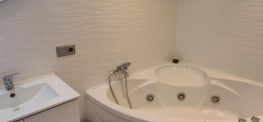 Torrevieja, Alicante, 4 Bedrooms Bedrooms, ,3 BathroomsBathrooms,Villa,Resale,0,75632148283608000