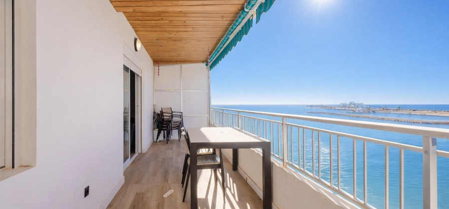 Torrevieja, Alicante, 3 Bedrooms Bedrooms, ,2 BathroomsBathrooms,Apartment,Resale,0,75632447237823136