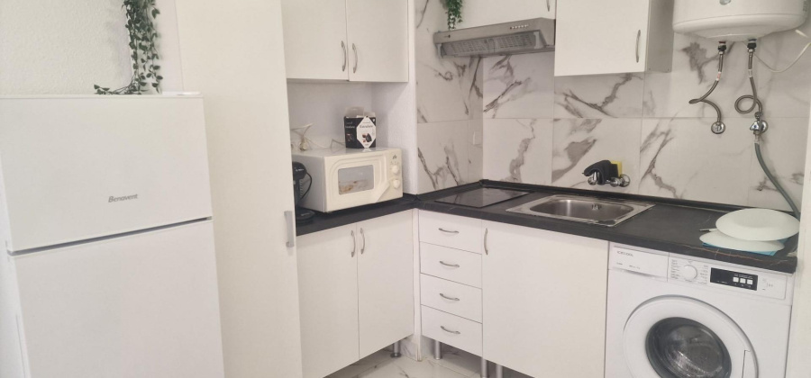 Torrevieja, Alicante, 1 Bedroom Bedrooms, ,1 BathroomBathrooms,Apartment,Resale,0,7563270368389848