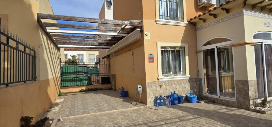 Torrevieja, Alicante, 3 Bedrooms Bedrooms, ,2 BathroomsBathrooms,Townhouse,Resale,0,75632107780551808