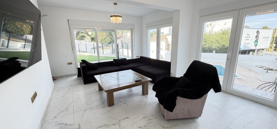 Villamartin, Alicante, 6 Bedrooms Bedrooms, ,2 BathroomsBathrooms,Villa,Resale,0,103186305246062528