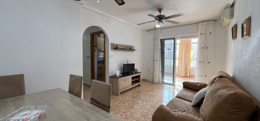 Torrevieja, Alicante, 3 Bedrooms Bedrooms, ,1 BathroomBathrooms,Apartment,Resale,0,75632276914210656