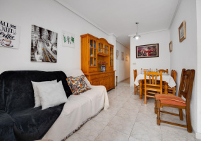 Torrevieja, Alicante, 2 Bedrooms Bedrooms, ,2 BathroomsBathrooms,Apartment,Resale,0,75632246045772240