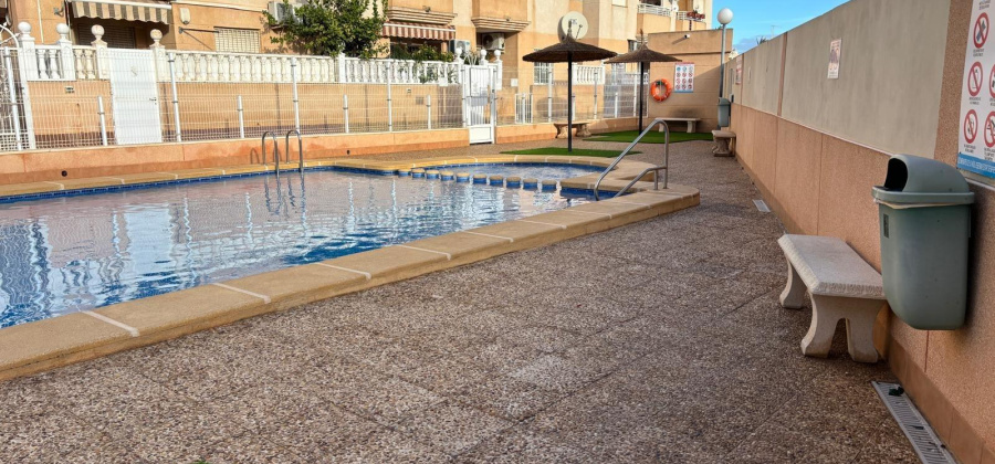 Torrevieja, Alicante, 2 Bedrooms Bedrooms, ,1 BathroomBathrooms,Apartment,Resale,0,75632161407857856