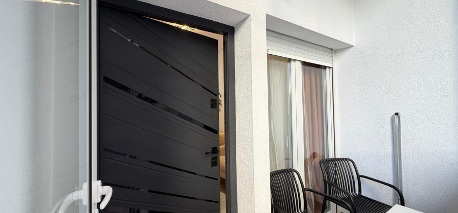 Torrevieja, Alicante, 2 Bedrooms Bedrooms, ,1 BathroomBathrooms,Apartment,Resale,0,7563283877804375