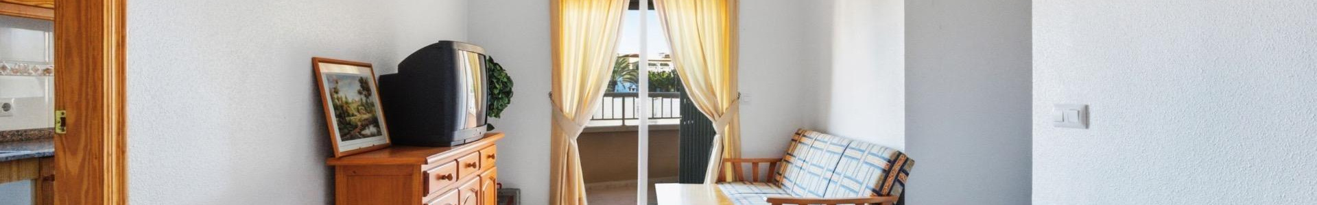 Torrevieja, Alicante, 3 Bedrooms Bedrooms, ,2 BathroomsBathrooms,Apartment,Resale,0,75632246852768624