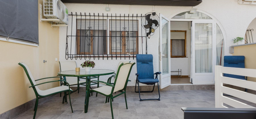 Torrevieja, Alicante, 3 Bedrooms Bedrooms, ,1 BathroomBathrooms,Bungalow,Resale,0,7563279853274945