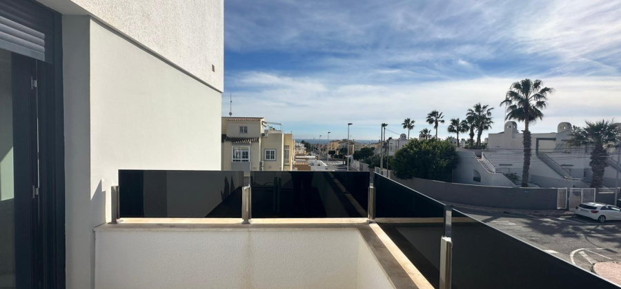 Torrevieja, Alicante, 4 Bedrooms Bedrooms, ,4 BathroomsBathrooms,Villa,Resale,0,75632206732240992