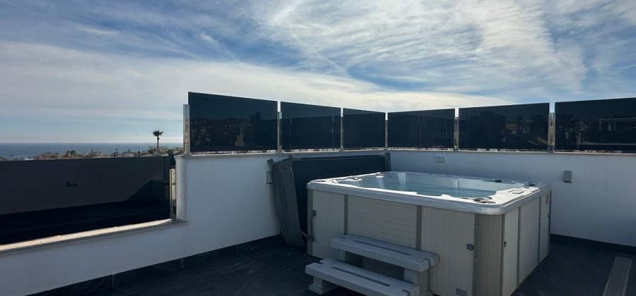 Torrevieja, Alicante, 4 Bedrooms Bedrooms, ,4 BathroomsBathrooms,Villa,Resale,0,75632206732240992