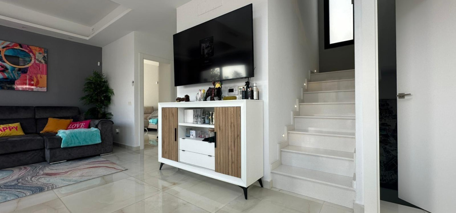 Torrevieja, Alicante, 4 Bedrooms Bedrooms, ,4 BathroomsBathrooms,Villa,Resale,0,75632206732240992