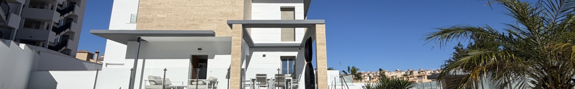 Villamartin, Alicante, 4 Bedrooms Bedrooms, ,3 BathroomsBathrooms,Villa,Resale,0,103186228180927120