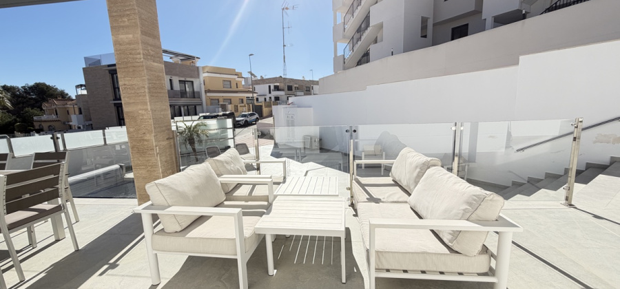 Villamartin, Alicante, 4 Bedrooms Bedrooms, ,3 BathroomsBathrooms,Villa,Resale,0,103186228180927120
