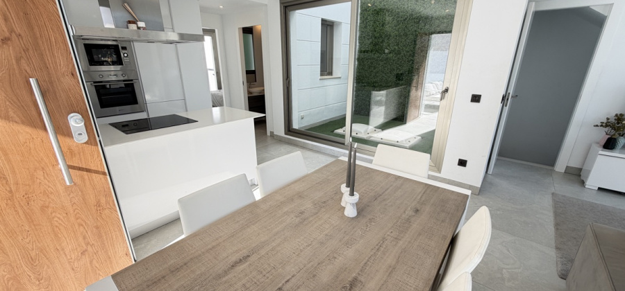 Villamartin, Alicante, 4 Bedrooms Bedrooms, ,3 BathroomsBathrooms,Villa,Resale,0,103186228180927120