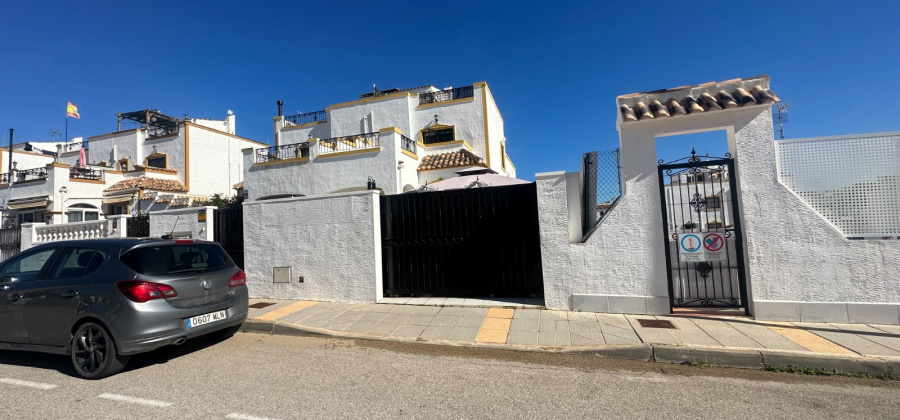 Orihuela, Alicante, 3 Bedrooms Bedrooms, ,3 BathroomsBathrooms,Townhouse,Resale,0,271160169199831360