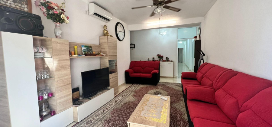 Torrevieja, Alicante, 4 Bedrooms Bedrooms, ,2 BathroomsBathrooms,Apartment,Resale,0,75632152612942480