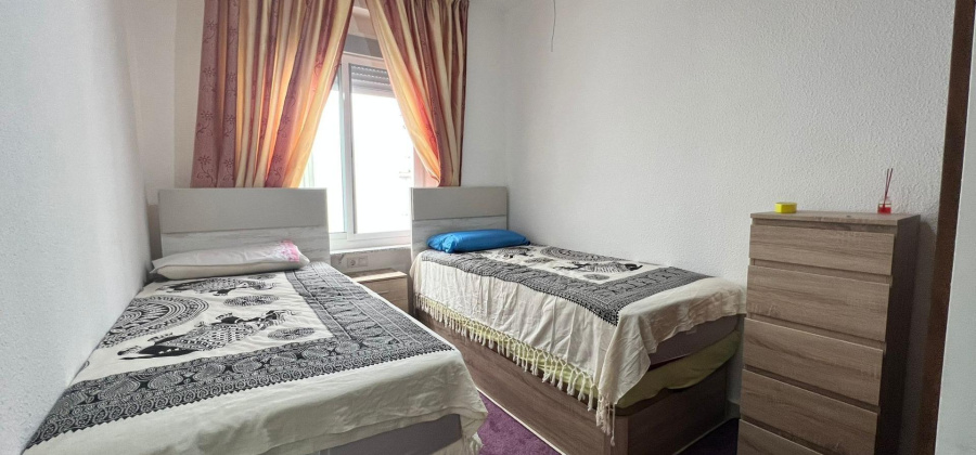 Torrevieja, Alicante, 4 Bedrooms Bedrooms, ,2 BathroomsBathrooms,Apartment,Resale,0,75632152612942480