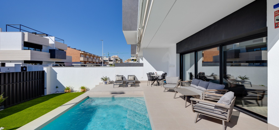 Pilar de la Horadada, Alicante, 3 Bedrooms Bedrooms, ,2 BathroomsBathrooms,Bungalow,Resale,0,219253107648034272