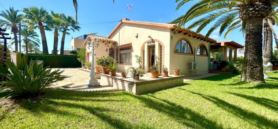 Orihuela Costa, Alicante, 3 Bedrooms Bedrooms, ,3 BathroomsBathrooms,Villa,Resale,0,6594579312377493