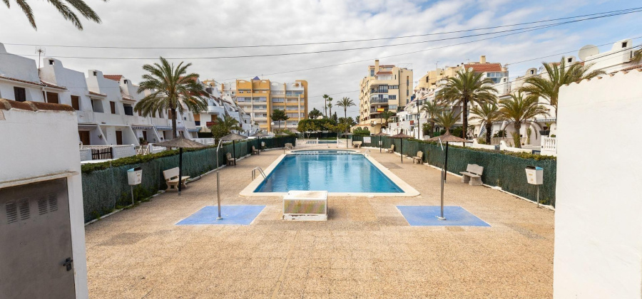 Torrevieja, Alicante, 2 Bedrooms Bedrooms, ,1 BathroomBathrooms,Apartment,Resale,0,75632216786970720