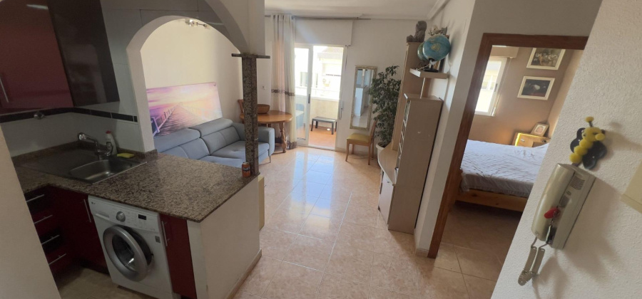 Torrevieja, Alicante, 2 Bedrooms Bedrooms, ,1 BathroomBathrooms,Apartment,Resale,0,75632279224624736