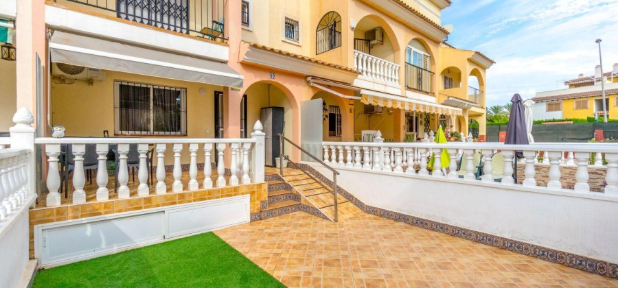 Orihuela Costa, Alicante, 3 Bedrooms Bedrooms, ,1 BathroomBathrooms,Townhouse,Resale,0,75632297431049024