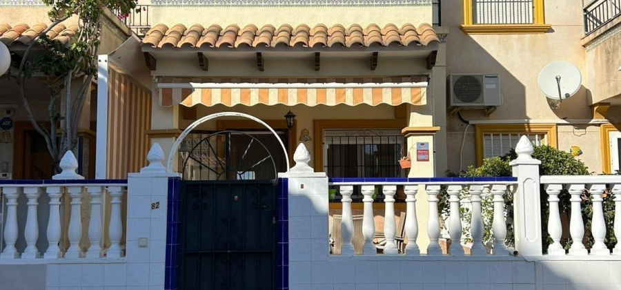 Orihuela Costa, Alicante, 2 Bedrooms Bedrooms, ,1 BathroomBathrooms,Townhouse,Resale,0,75632150677777328