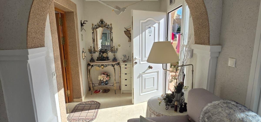 Torrevieja, Alicante, 3 Bedrooms Bedrooms, ,2 BathroomsBathrooms,Villa,Resale,0,75632138789636928