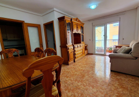 Torrevieja, Alicante, 2 Bedrooms Bedrooms, ,1 BathroomBathrooms,Apartment,Resale,0,7563282226170073