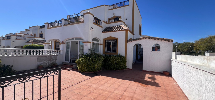Orihuela, Alicante, 3 Bedrooms Bedrooms, ,2 BathroomsBathrooms,Villa,Resale,0,271160421313169344