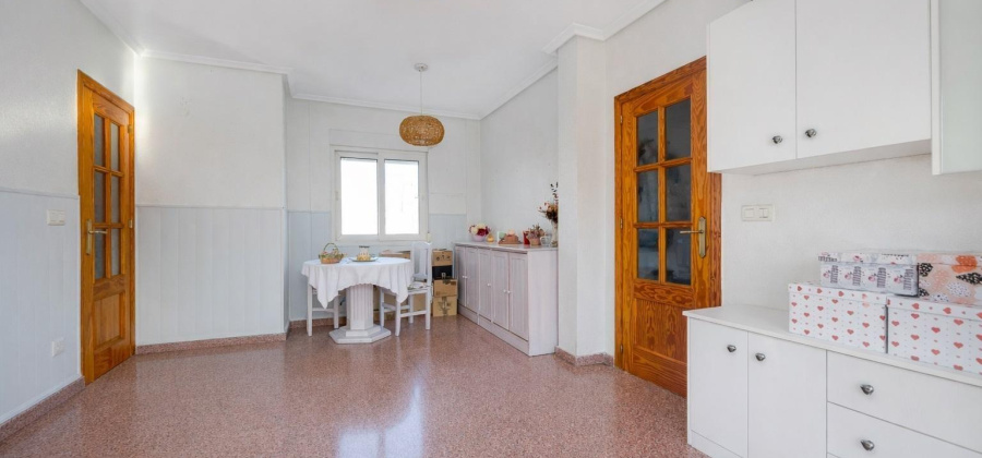 Torrevieja, Alicante, 2 Bedrooms Bedrooms, ,2 BathroomsBathrooms,Apartment,Resale,0,75632212393546704