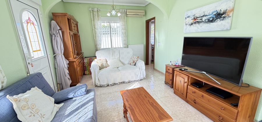 Villamartin, Alicante, 3 Bedrooms Bedrooms, ,3 BathroomsBathrooms,Villa,Resale,0,103186223926658128