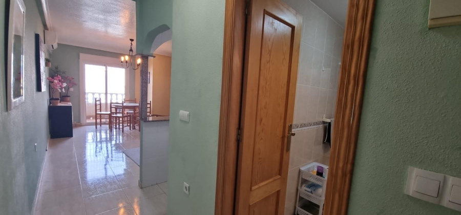 Torrevieja, Alicante, 2 Bedrooms Bedrooms, ,1 BathroomBathrooms,Apartment,Resale,0,75632247369912912