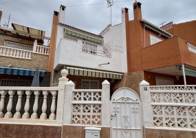 Torrevieja, Alicante, 2 Bedrooms Bedrooms, ,1 BathroomBathrooms,Townhouse,Resale,0,7563294616409926