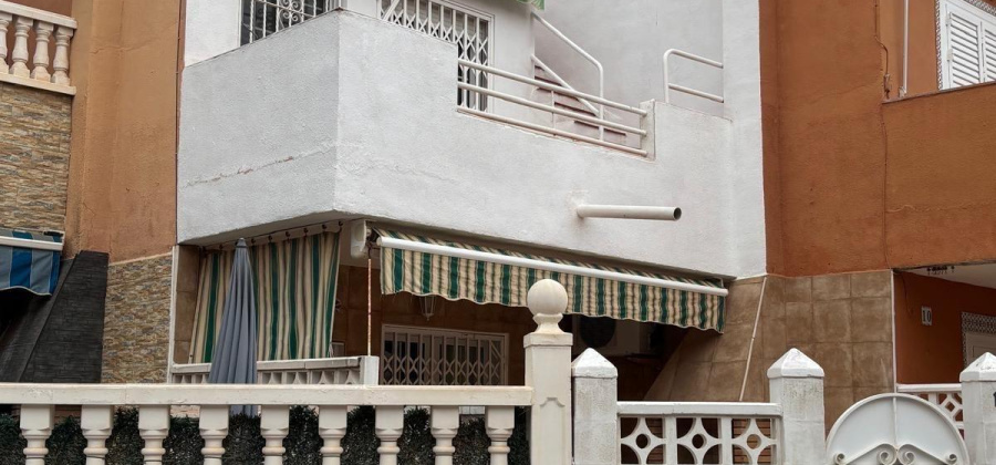 Torrevieja, Alicante, 2 Bedrooms Bedrooms, ,1 BathroomBathrooms,Townhouse,Resale,0,7563294616409926