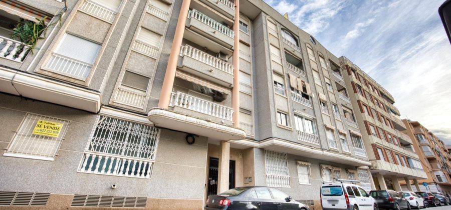 Torrevieja, Alicante, 3 Bedrooms Bedrooms, ,1 BathroomBathrooms,Apartment,Resale,0,75632216914949008