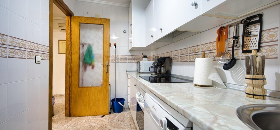 Torrevieja, Alicante, 3 Bedrooms Bedrooms, ,1 BathroomBathrooms,Apartment,Resale,0,75632301797037408