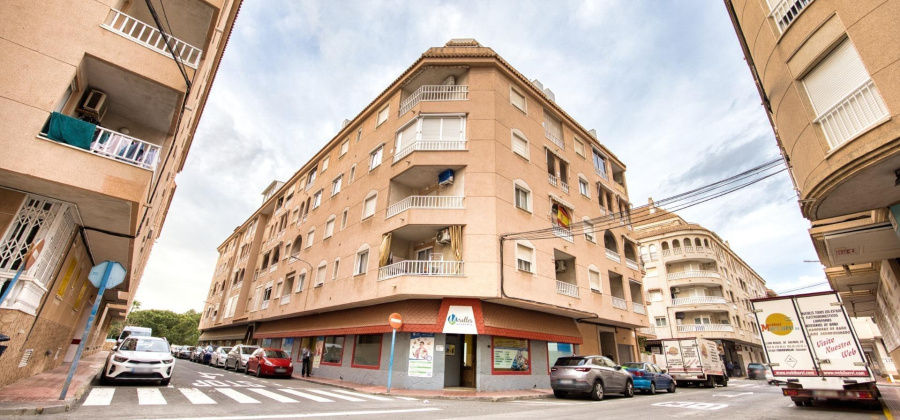 Torrevieja, Alicante, 3 Bedrooms Bedrooms, ,1 BathroomBathrooms,Apartment,Resale,0,75632301797037408