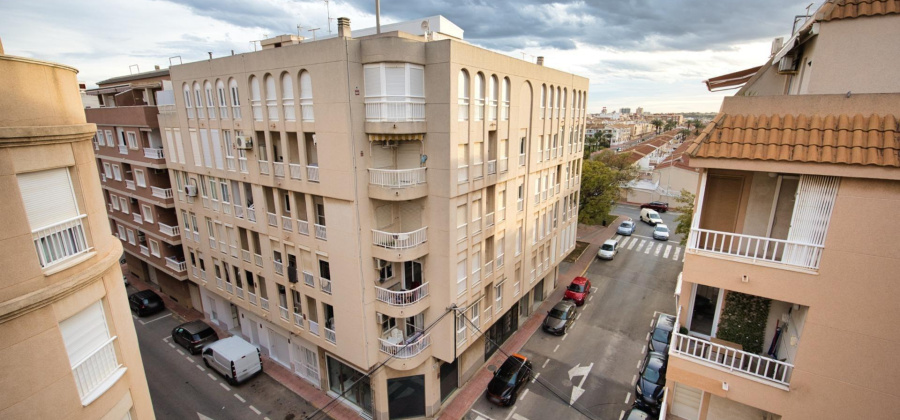 Torrevieja, Alicante, 3 Bedrooms Bedrooms, ,1 BathroomBathrooms,Apartment,Resale,0,75632301797037408