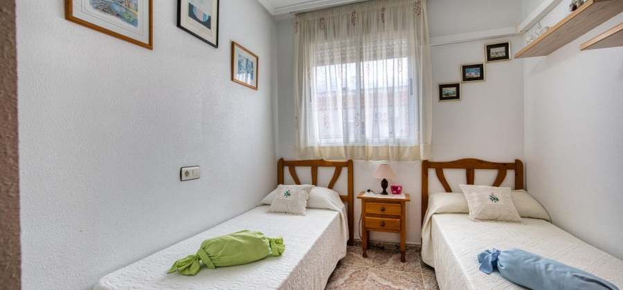 Torrevieja, Alicante, 3 Bedrooms Bedrooms, ,1 BathroomBathrooms,Apartment,Resale,0,75632301797037408