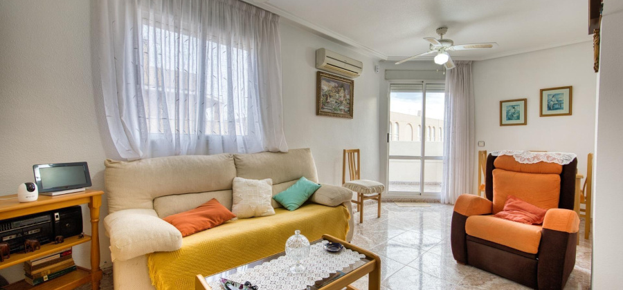 Torrevieja, Alicante, 3 Bedrooms Bedrooms, ,1 BathroomBathrooms,Apartment,Resale,0,75632301797037408