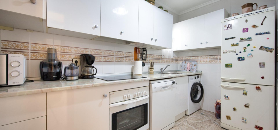 Torrevieja, Alicante, 3 Bedrooms Bedrooms, ,1 BathroomBathrooms,Apartment,Resale,0,75632301797037408