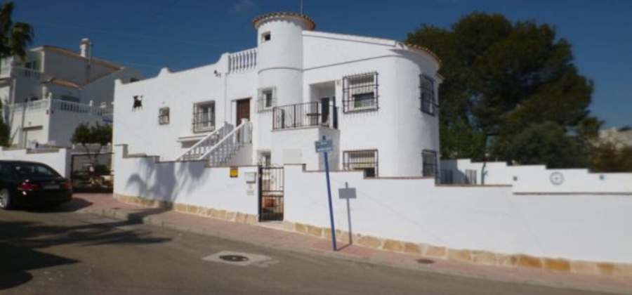 Villamartin, Alicante, 5 Bedrooms Bedrooms, ,4 BathroomsBathrooms,Villa,Resale,0,90690224245680320
