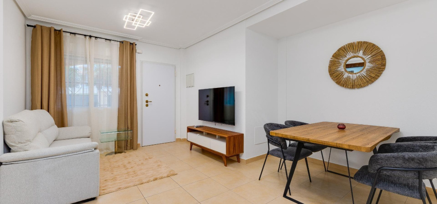 Torrevieja, Alicante, 2 Bedrooms Bedrooms, ,1 BathroomBathrooms,Bungalow,Resale,0,75632208307475632